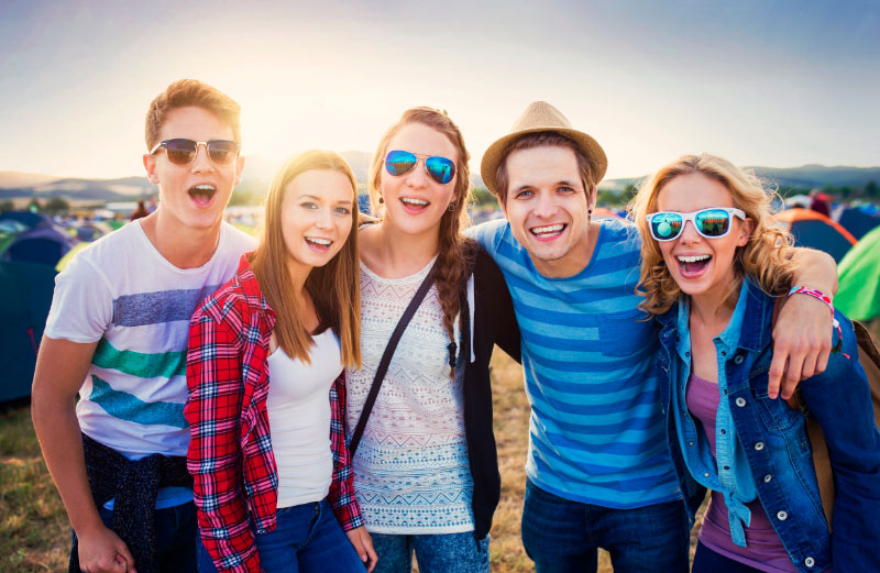 Invisalign Teen – prozorni aparat za najstnike – Ortodent